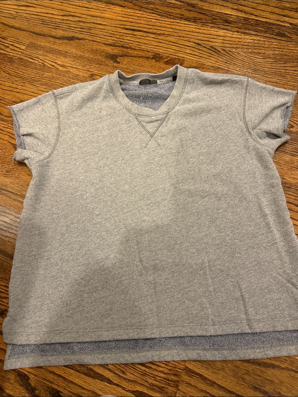 ATM Short Sleeve Gray sweatshirt